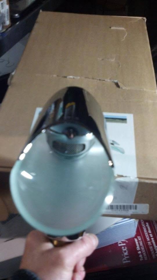 Chrome Single Handle Lavatory Faucet with Glass Spout V116