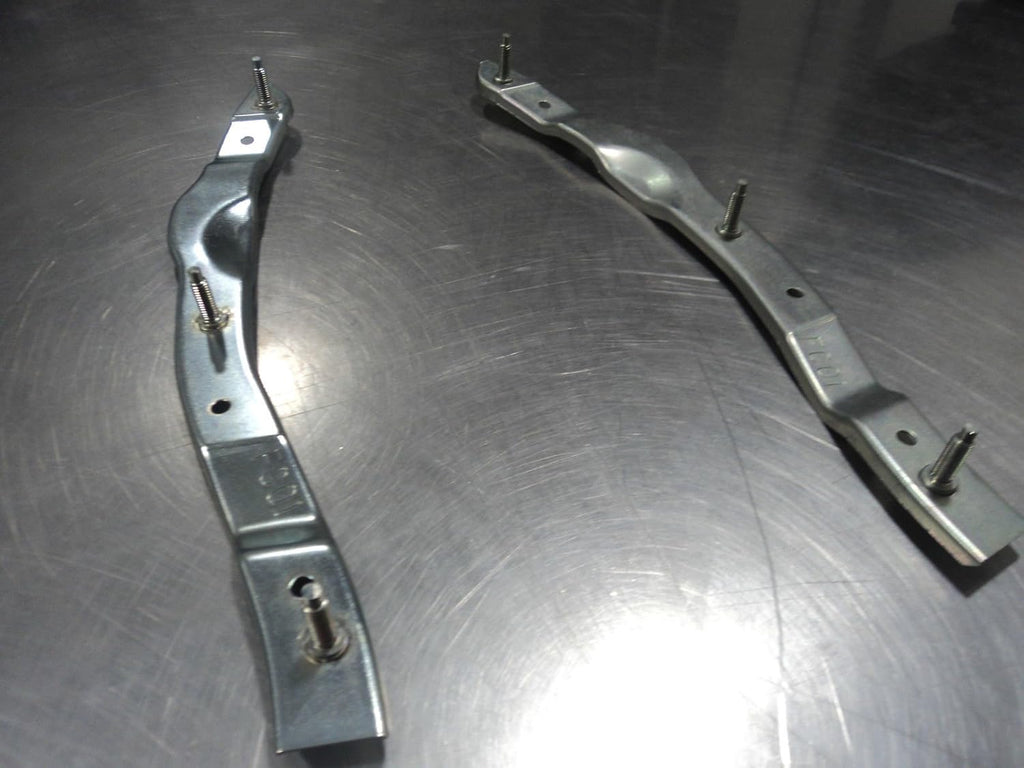 Front Left and Right Bumper Retainer Bracket Set Pack of 2 K614720