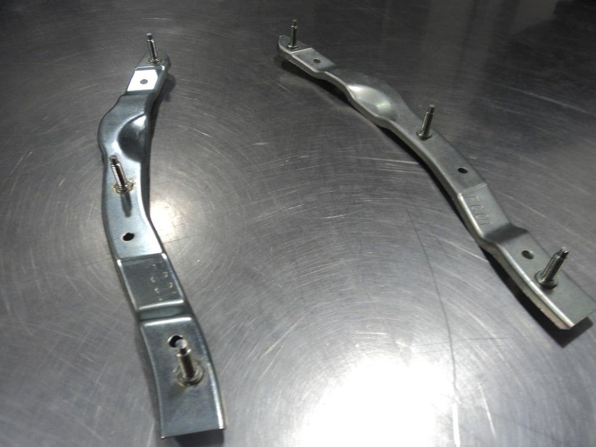 Front Left and Right Bumper Retainer Bracket Set Pack of 2 K614720