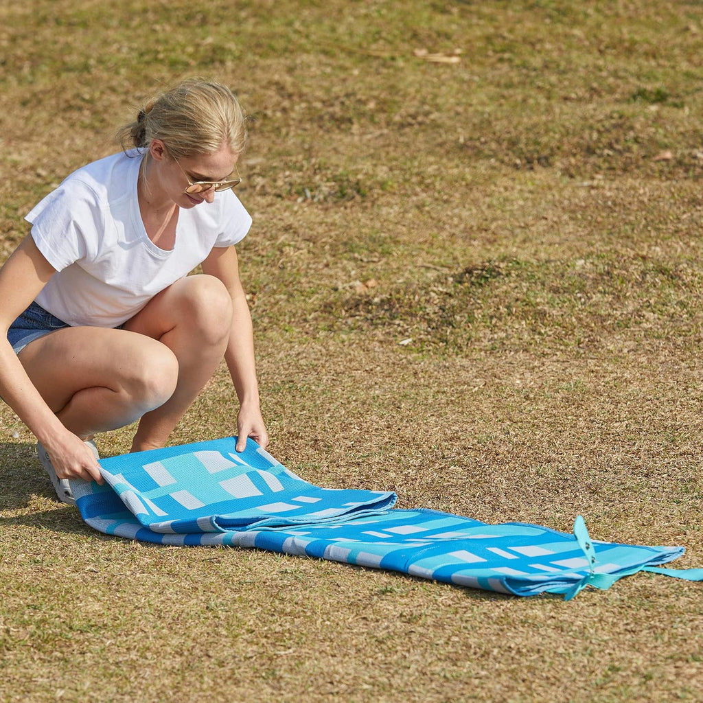 Sand Free Picnic Mat with Carry Handle B963652