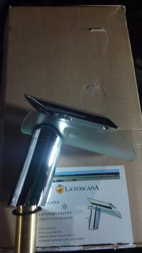 Chrome Single Handle Lavatory Faucet with Glass Spout V116