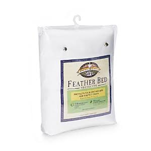 California King Featherbed Protector in White V828513