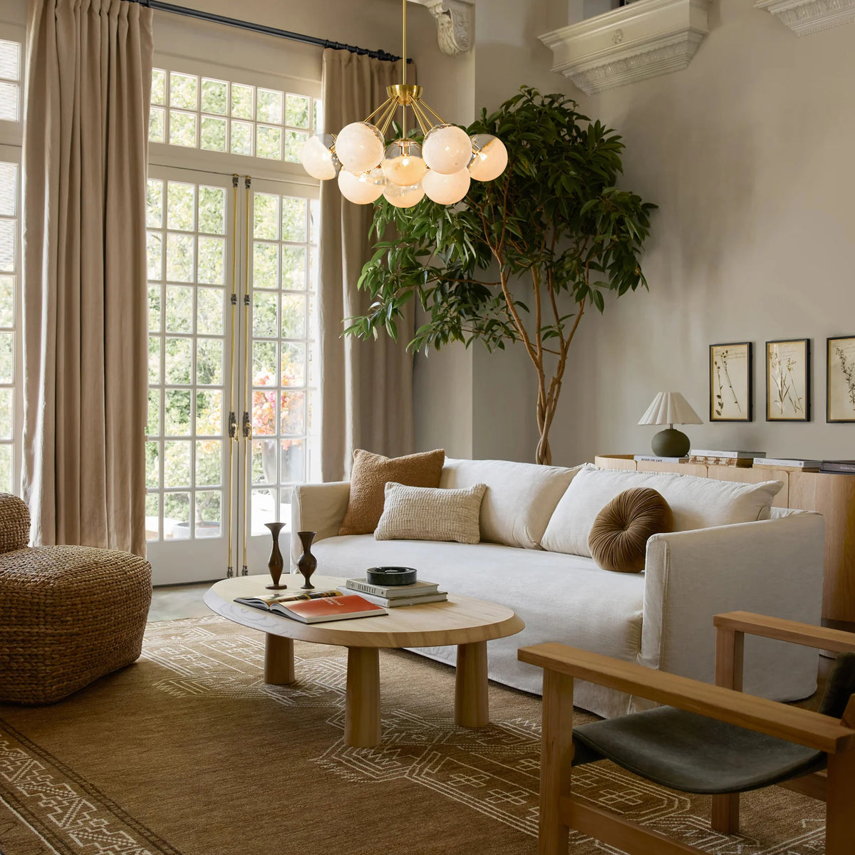 10-Light Dimmable Glass Globe Chandelier I9634