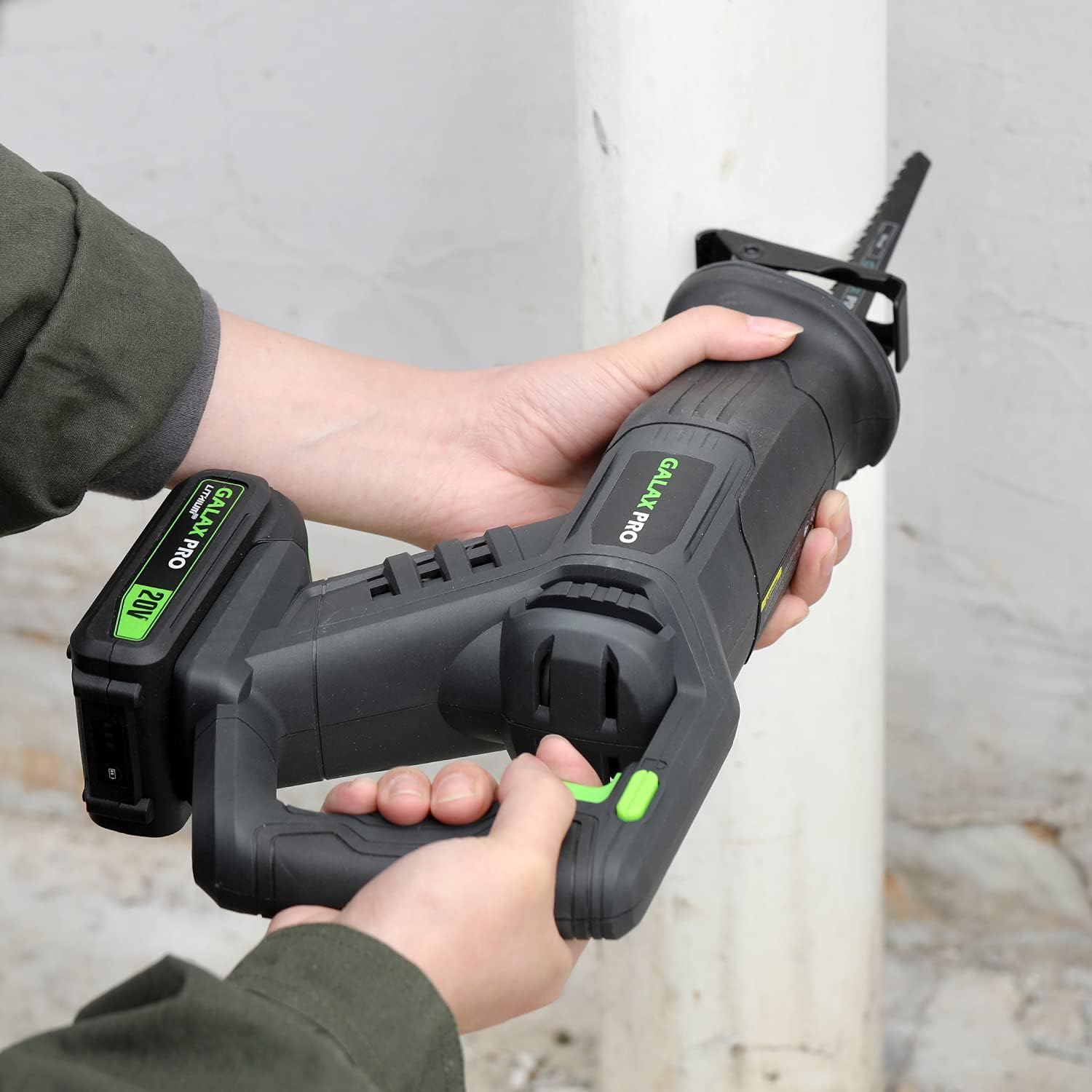 Cordless Reciprocating Saw with 20V 2.0Ah Battery, 6-inch Wood and Metal Saw Blades G9075
