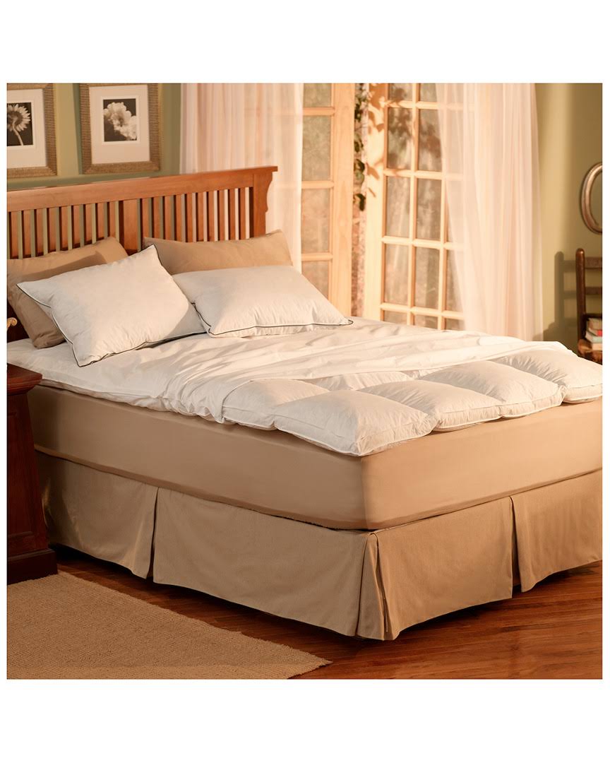 California King Featherbed Protector in White V828513