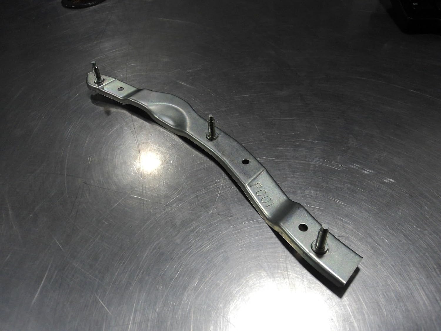 Front Left and Right Bumper Retainer Bracket Set Pack of 2 K614720