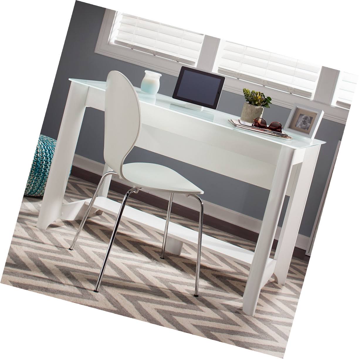 Pure White Writing Desk V773502