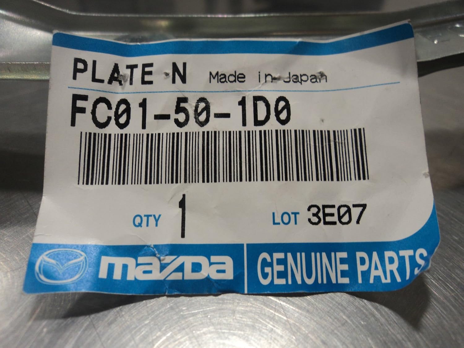 Front Left and Right Bumper Retainer Bracket Set Pack of 2 K614720
