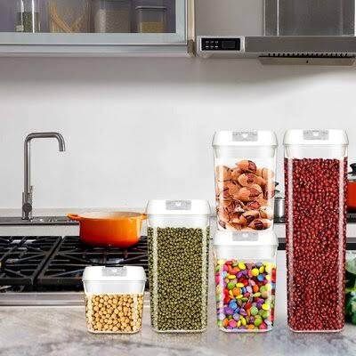 5 BPA Plastic Food Storage Containers with Easy-Locking Lids P760061