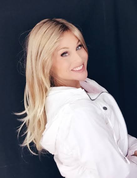 Light Ash Blonde and Light Natural Blonde Blend Wig H20270